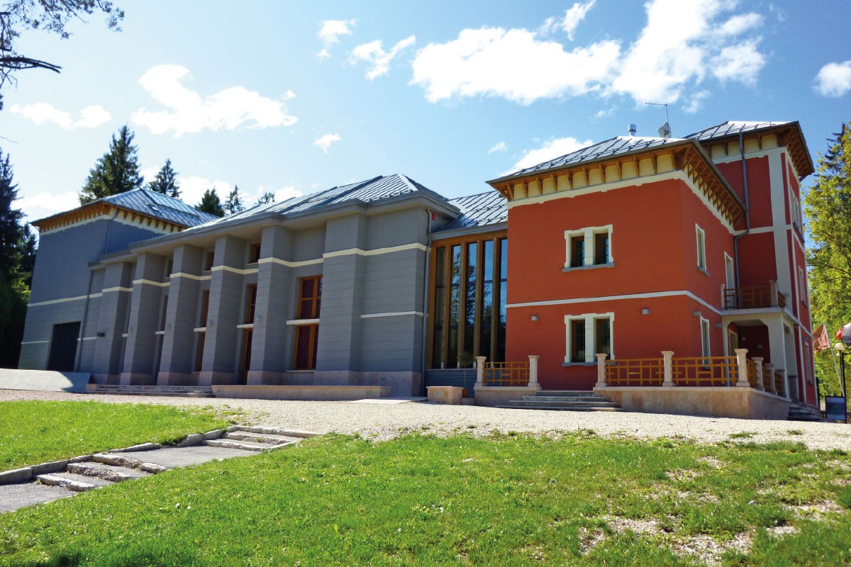 Centro congressi Mille Pini, Asiago, Italia