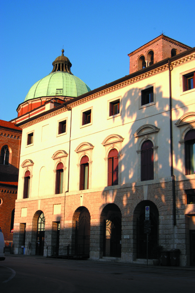 Palazzo opere sociali, conferences, Vicenza 