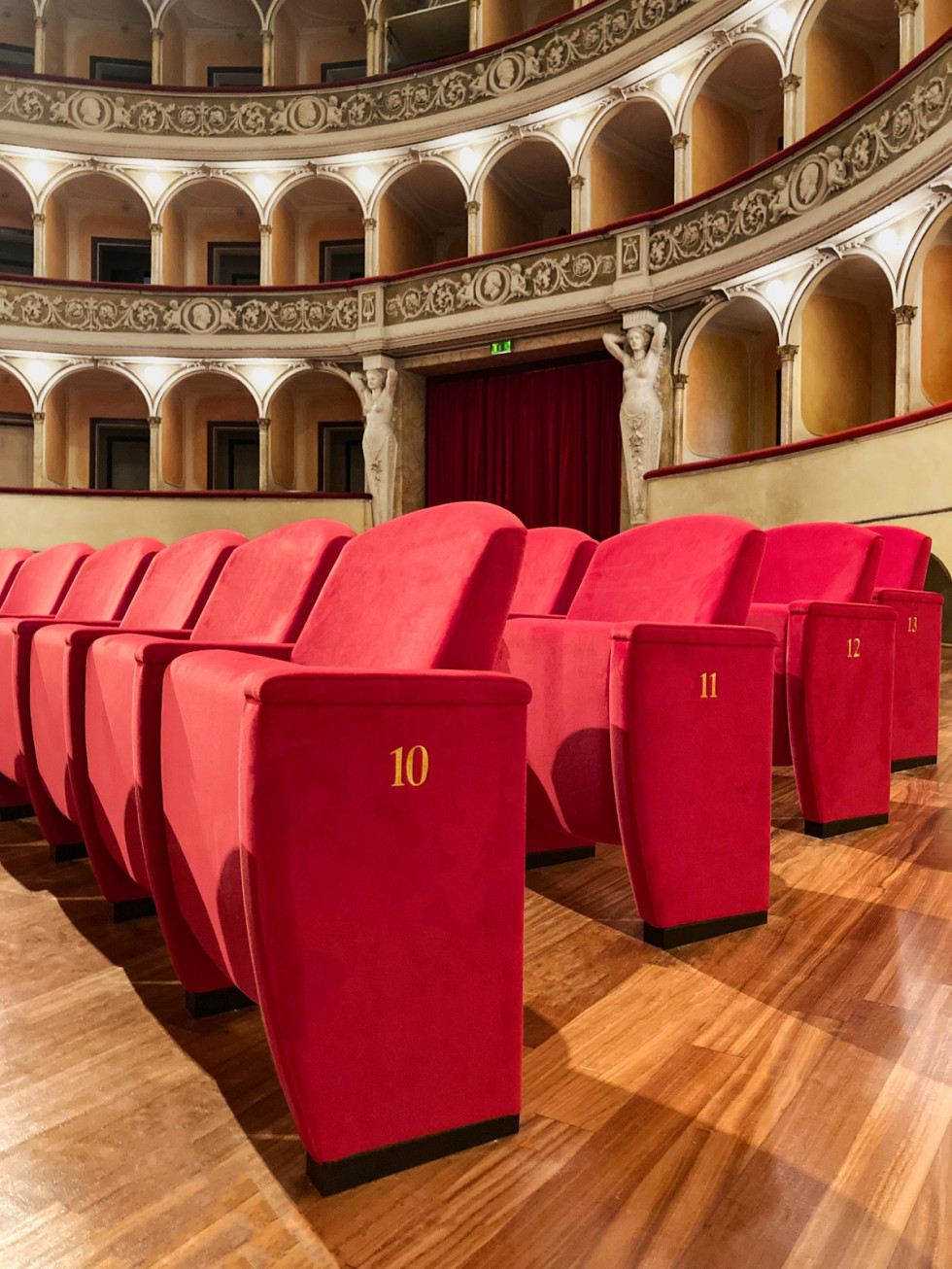 verdi-theater-padua-aresline